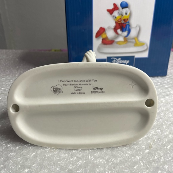 Precious Moments Disney I Only Want to Dance with You Figurine - Picture 6 of 8